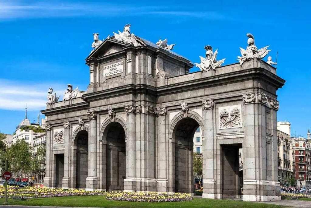 Apartamento IV Alcalaretiro Ideal Parejas Madrid Exteriér fotografie