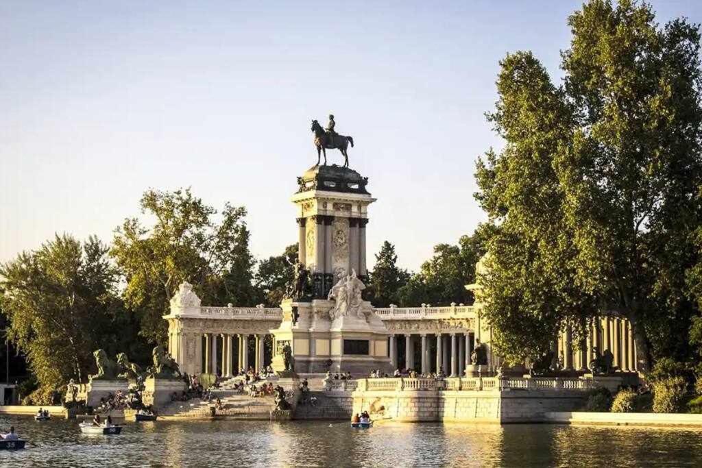 Apartamento IV Alcalaretiro Ideal Parejas Madrid Exteriér fotografie